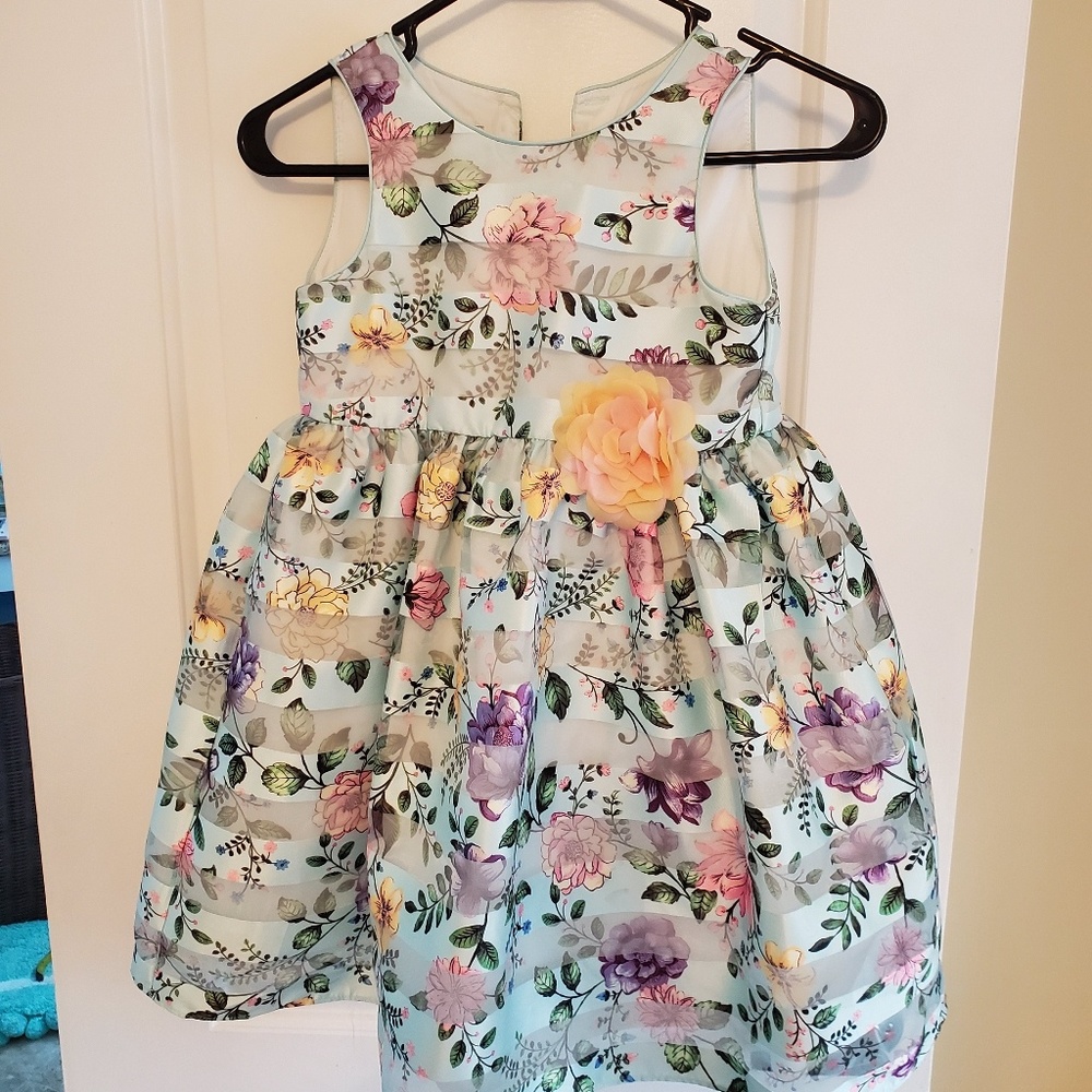 Girls size 6 Dress